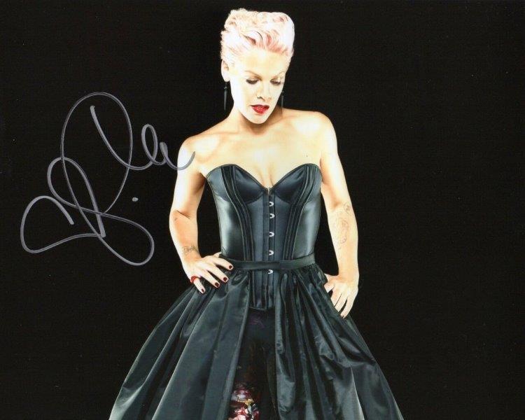 REPRINT - PINK Alecia Moore Hot Autographed Signed 8 x 10 Glossy Photo Poster painting