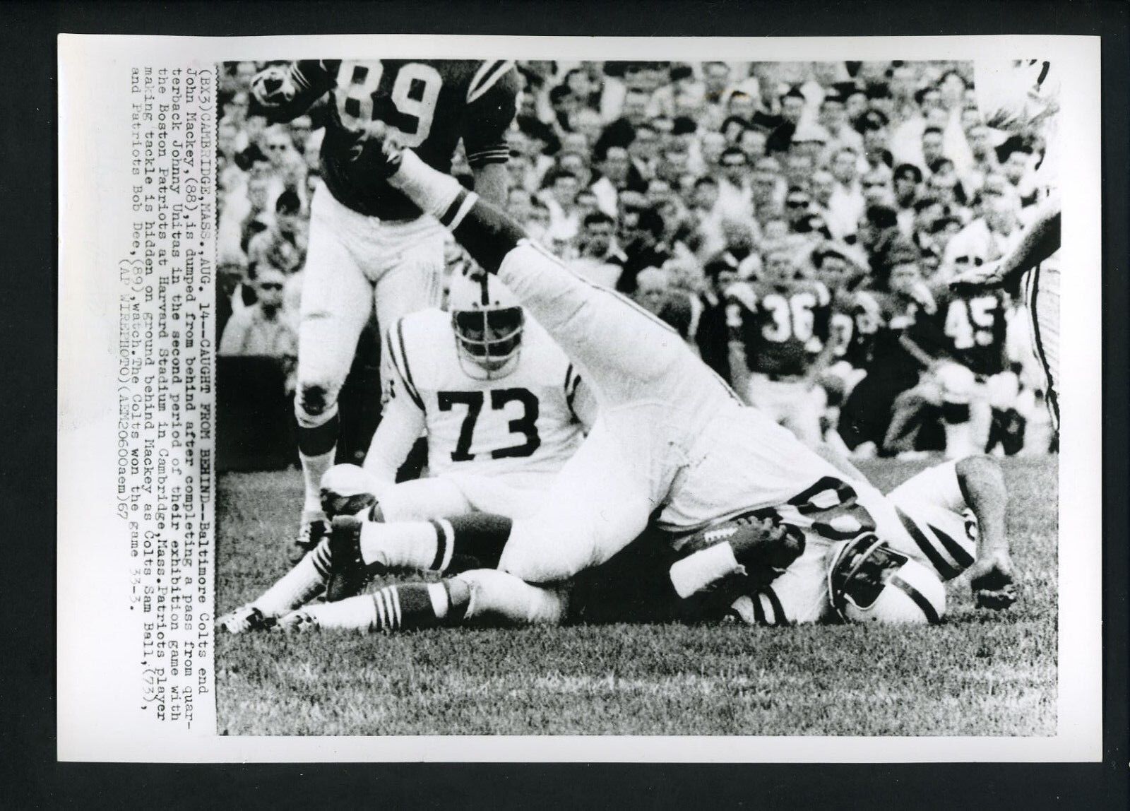 John Mackey tackled after catching pass 1967 Press Photo Poster painting Baltimore Colts