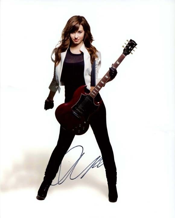 DEMI LOVATO signed autographed 11x14 Photo Poster painting