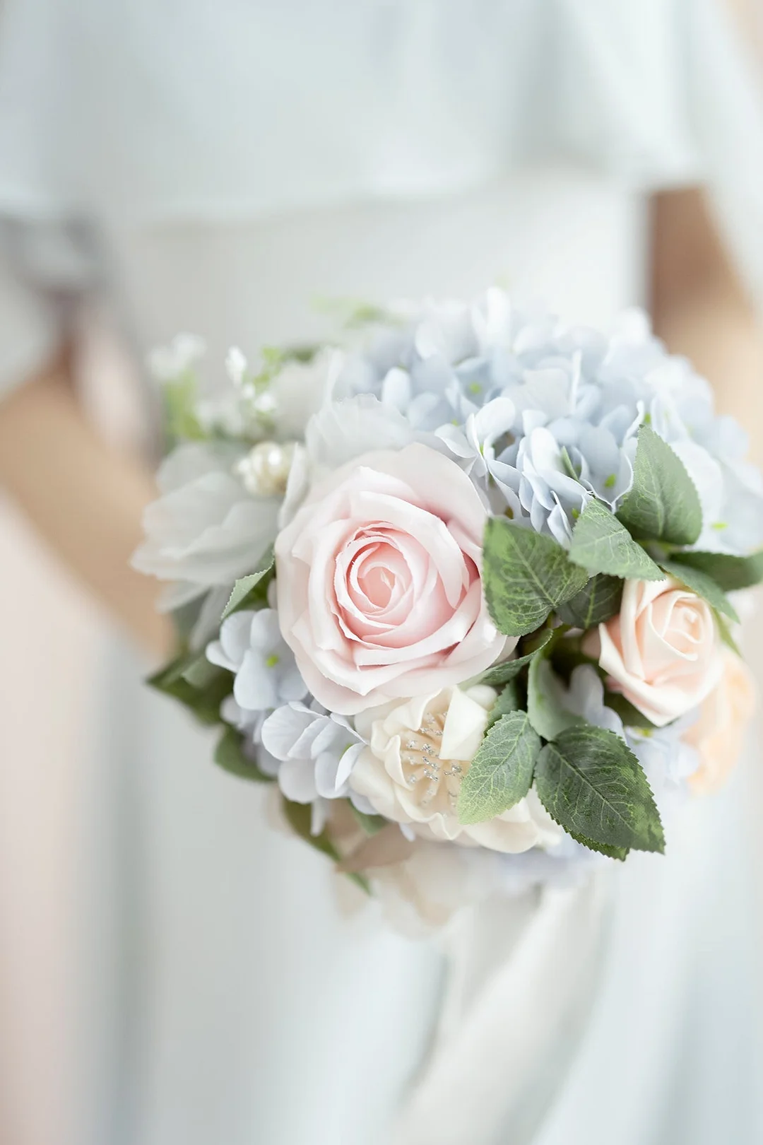 Round Bridesmaid Bouquets in English Pastel