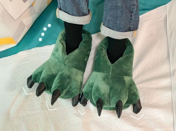 DINOSAUR CLAW WINTER SLIPPERS