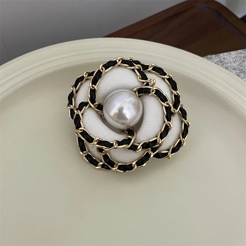 Elegant Pin Flower Imitation Pearl Plating Women’s Brooches