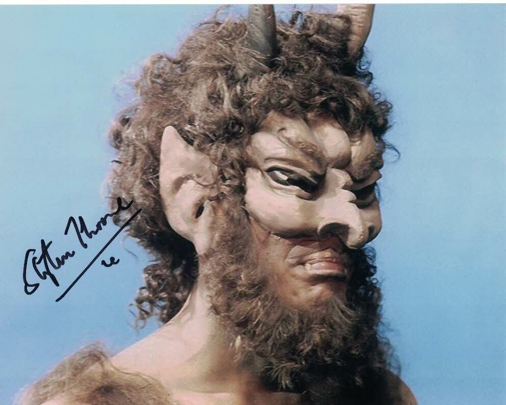 STEPHEN THORNE - Azal in The Daemons- Doctor Who hand signed 10 x 8 Photo Poster painting