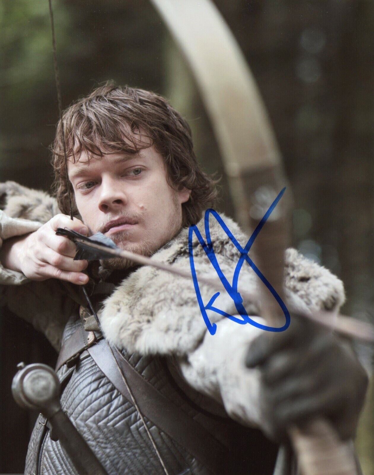 ~~ ALFIE ALLEN Authentic Hand-Signed GAME OF THRONES