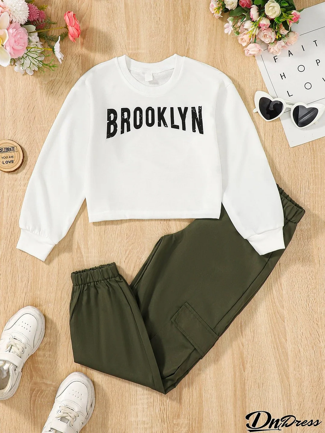 BROOKLYN Graphic Sweatshirt and Joggers Set