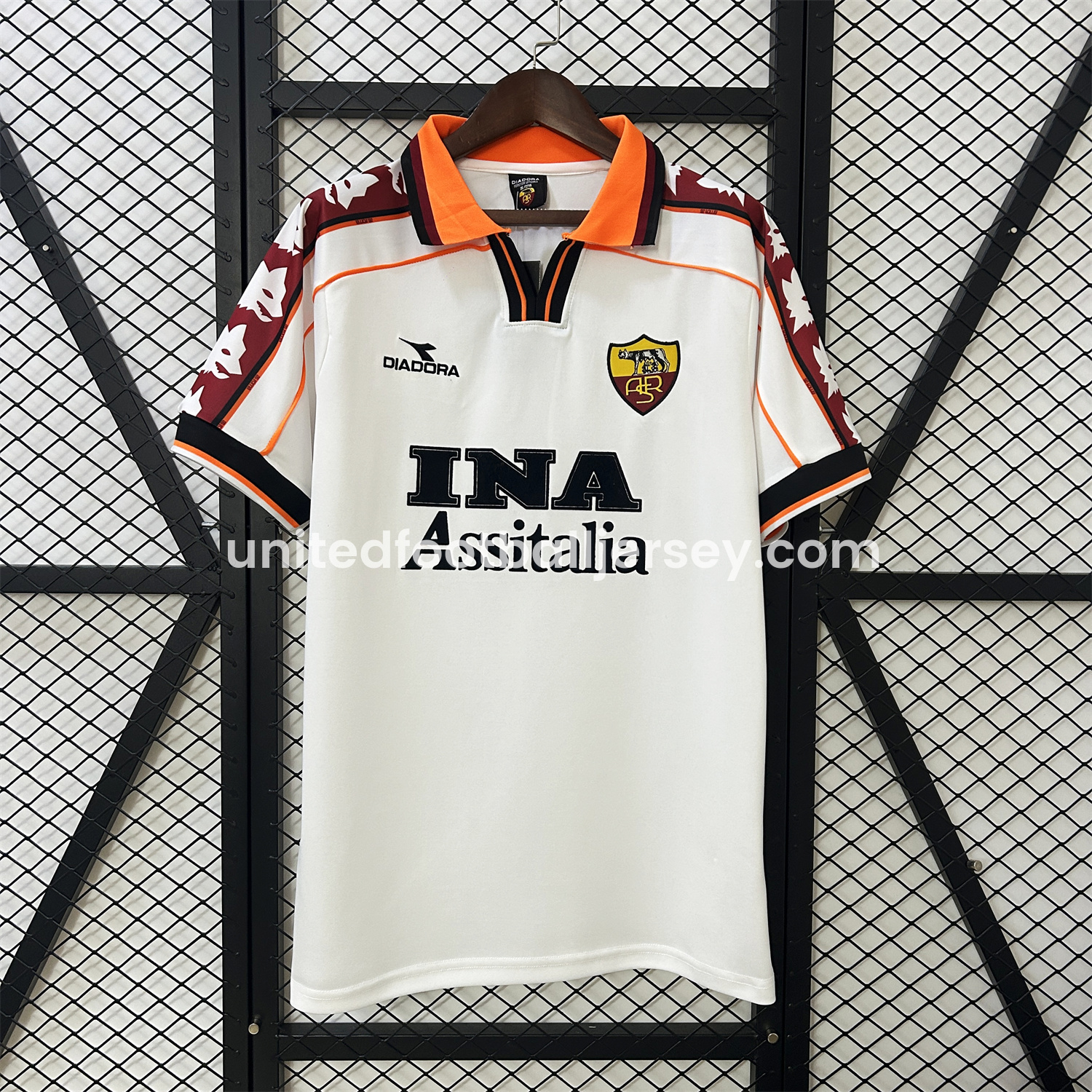 Retro Roma 1998-99 Away Jersey