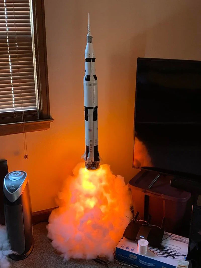 DIY Apollo Space Rocket Lamp