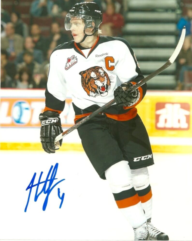 Medicine Hat Tigers Hunter Shinkaruk Autographed Signed 8x10 Photo Poster painting COA