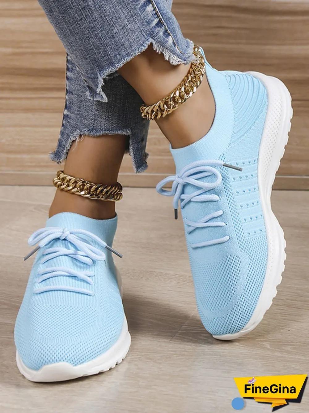 Flyknit Lightweight Soft Sole Lace-Up Sneakers