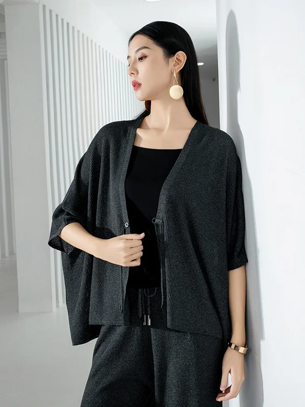 Literary Knit Mid-Sleeve Shawl Outerwear