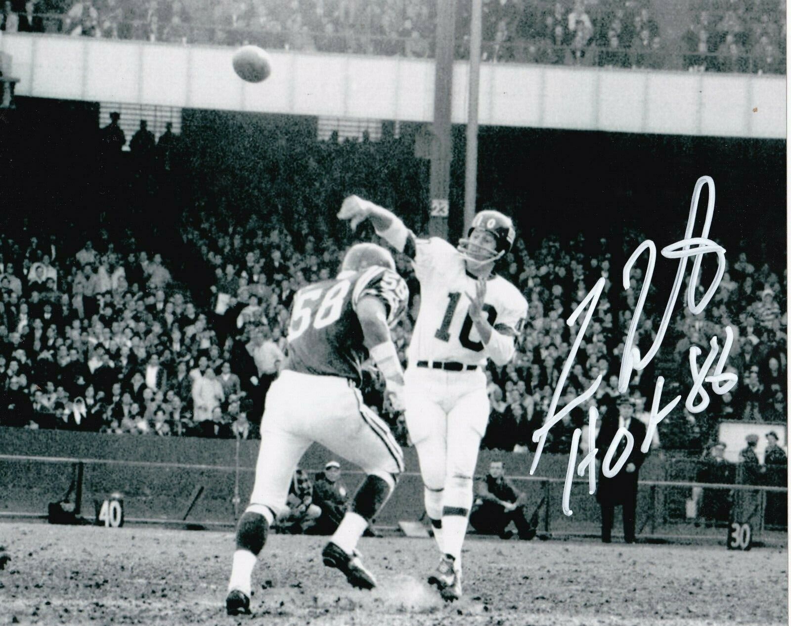 FRAN TARKENTON NEW YORK GIANTS HOF 86 ACTION SIGNED 8x10 Photo Poster painting