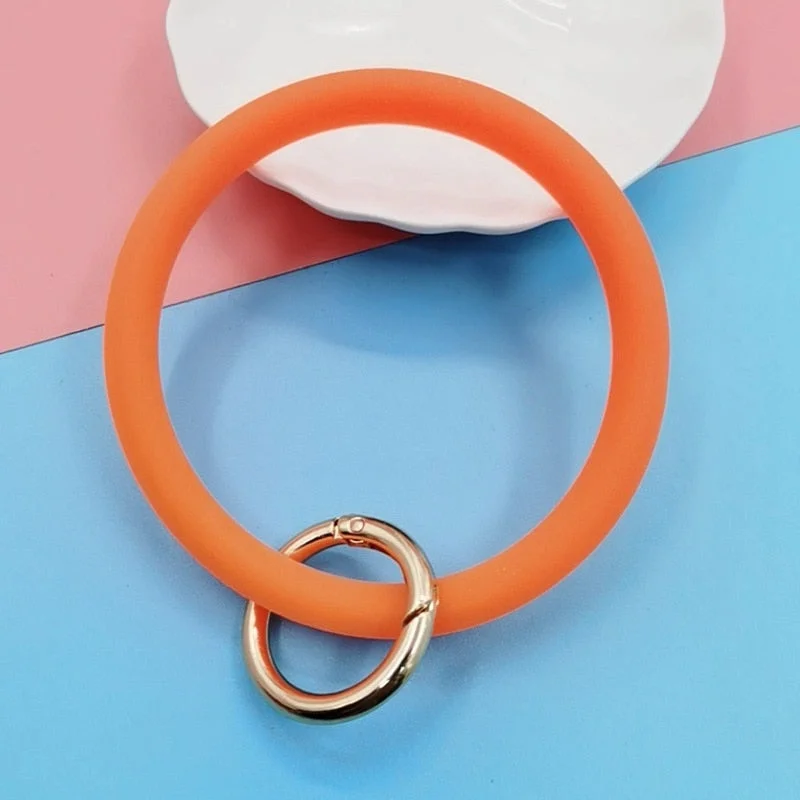 Dvacaman Hot Sale Big O Shaped Silicone Loop Wrist Key Ring Keychain with Gold O Clasp Round Key Wrist Strap Accessory Wholesale