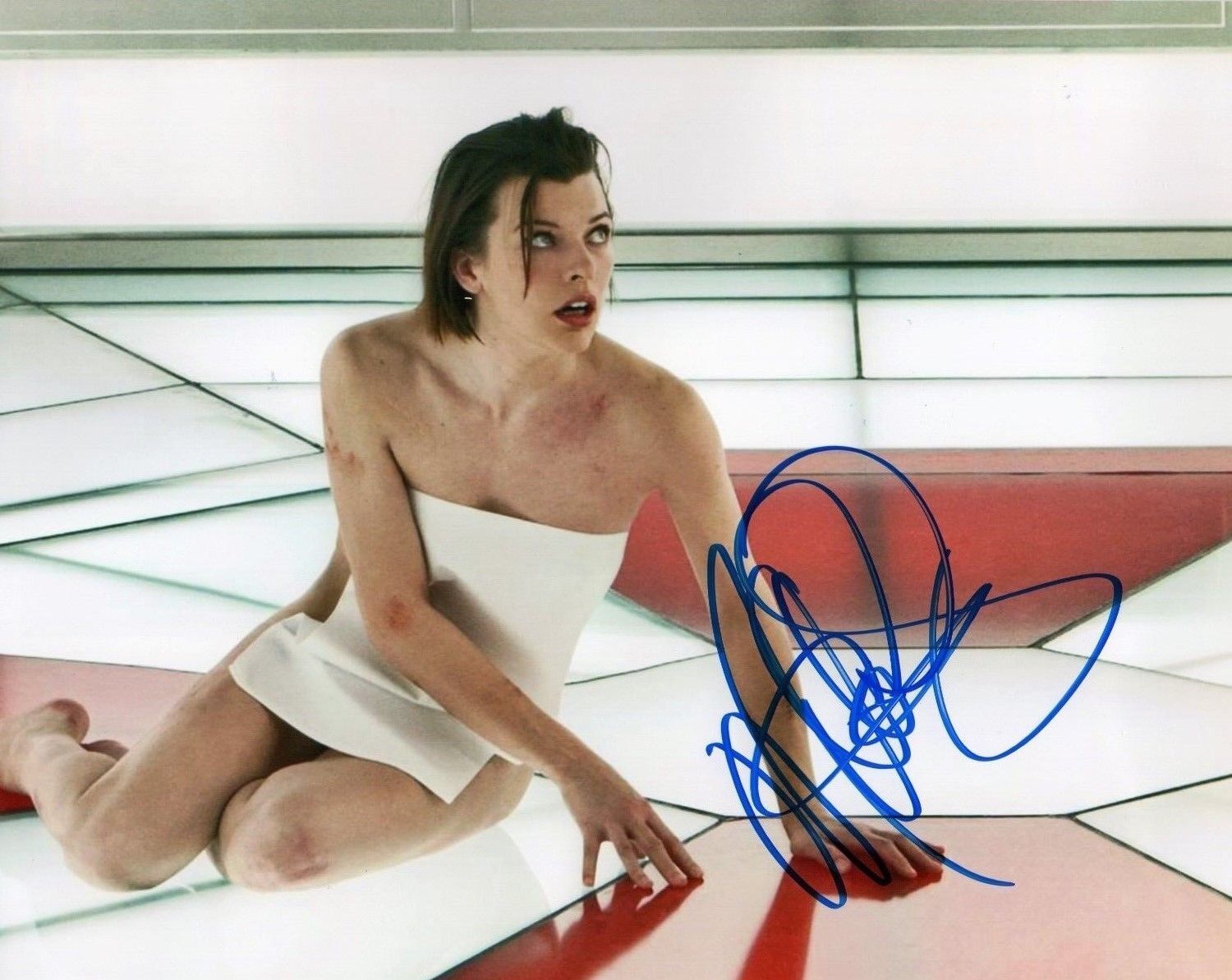 MILLA JOVOVICH AUTOGRAPHED SIGNED A4 PP POSTER Photo Poster painting PRINT 4