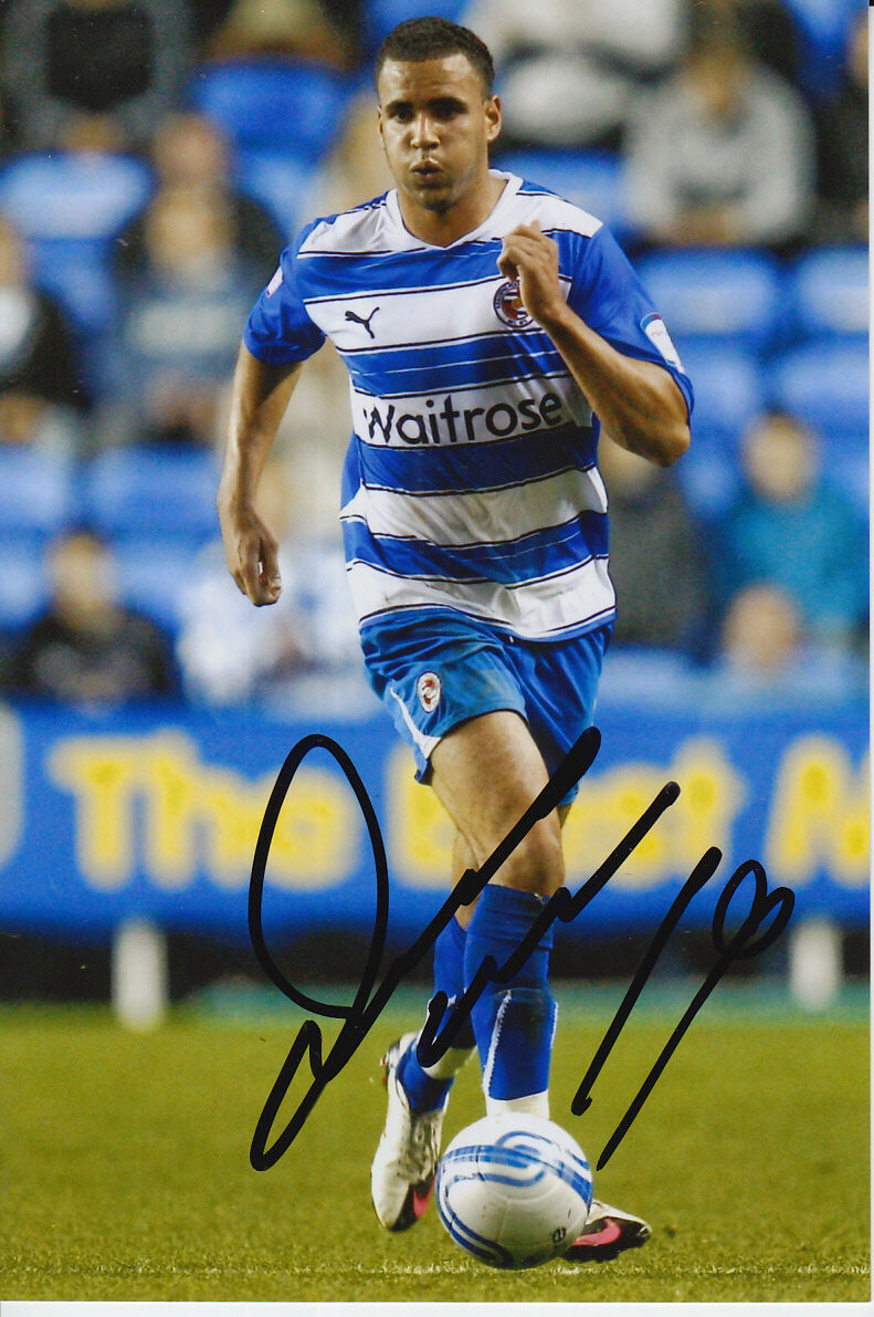 READING HAND SIGNED HAL ROBSON-KANU 6X4 Photo Poster painting 3.