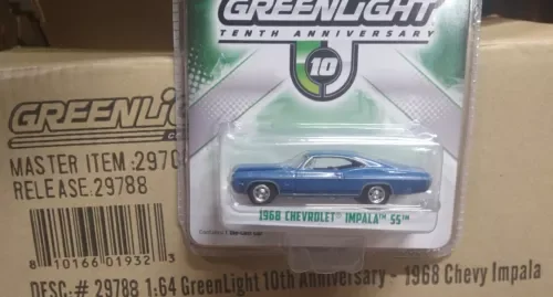 Dronehint Greenlight 1968 CHEVY IMPALA SS Blue 1968 w/RR REAL RUBBER Tenth Anniversary Toy