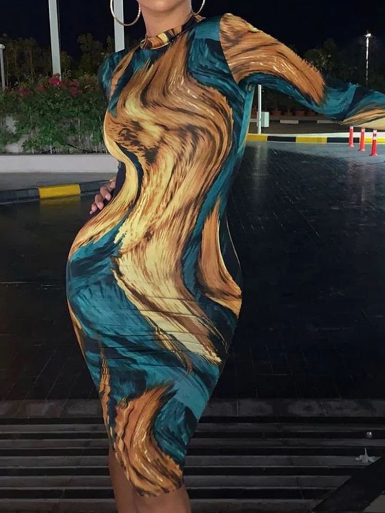 Hugcitar 2022 Long Sleeve Print Bodycon Sexy  Dress Autumn Winter Women Party Elegant Slim Christmas Club Outfits