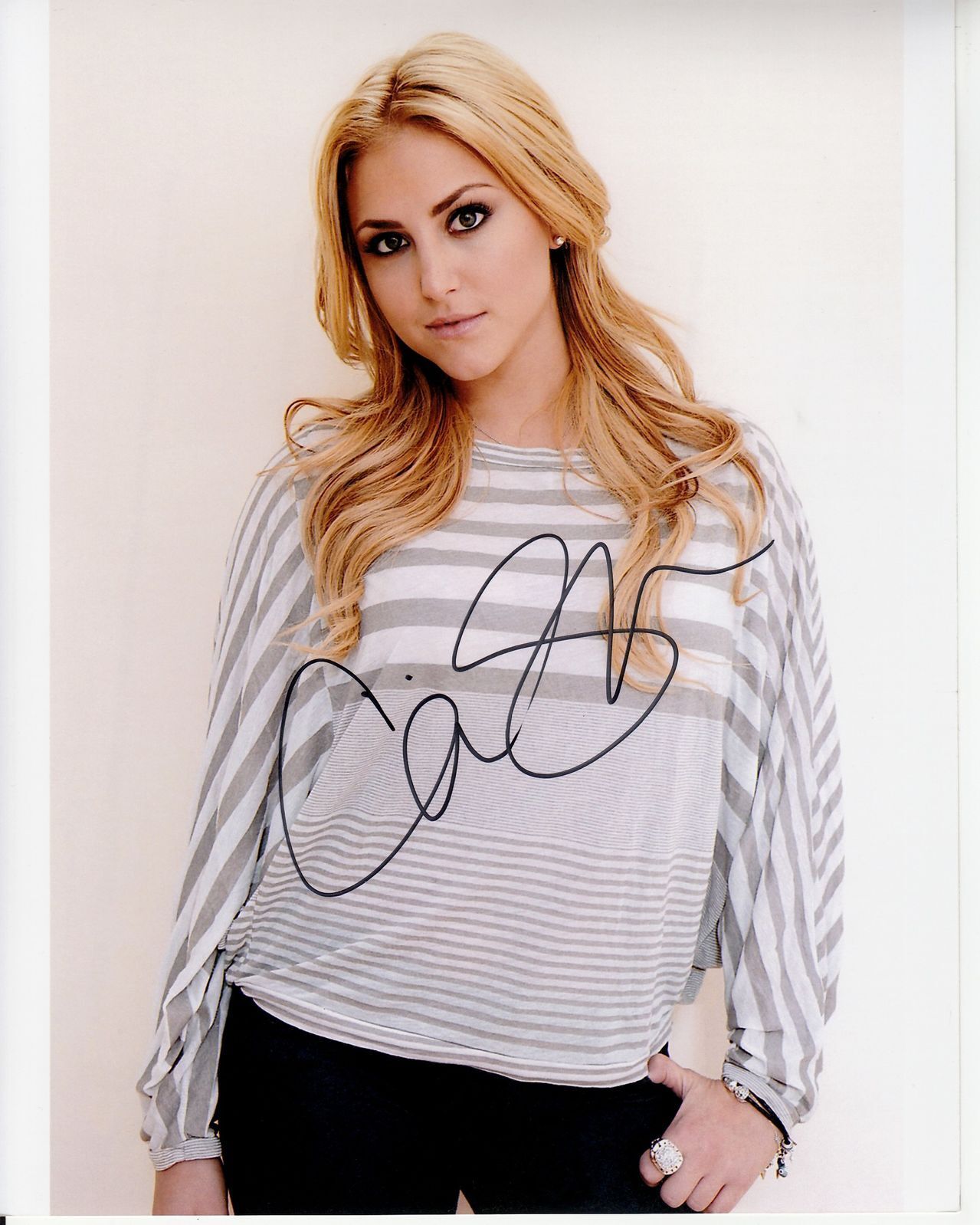 CASSIE SCERBO hand-signed SEXY 8x10 CLOSEUP PORTRAIT authentic w/ UACC RD COA