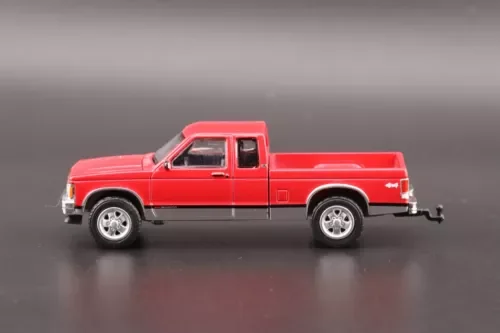 Dronehint Greenlight GMC Sonoma Extended Cab w 2021 Indian Scout 1991 1/64 Toy