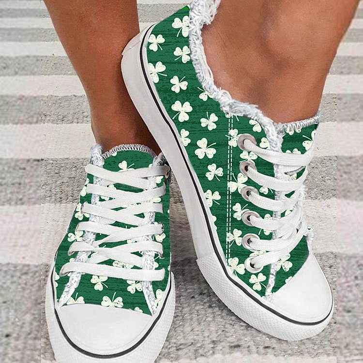 Comstylish Fashion Lucky Clover Print Casual Shoes