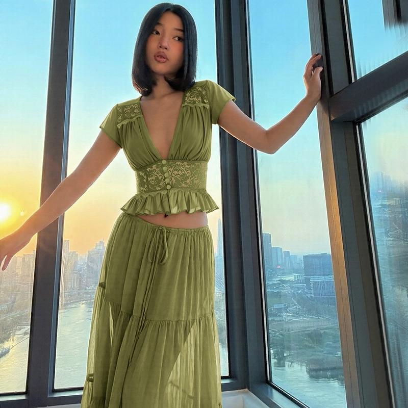 Women Summer Short Sleeve V Neck Tops Long Skirt Beach Vacation Chiffon Two Piece Set Outfit Women Summer Short Sleeve V Neck Tops Long Skirt Beach Vacation Chiffon Two Piece Set Outfit