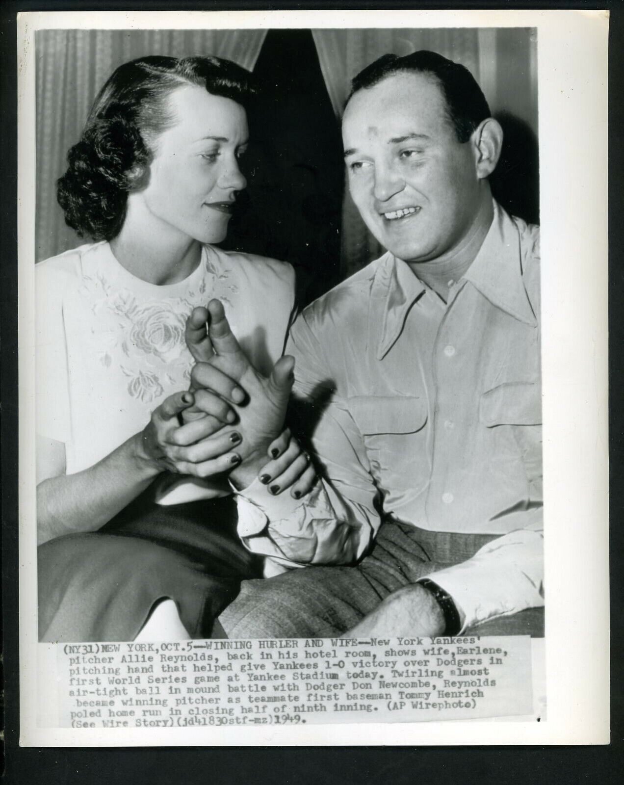 Allie Reynolds win Game 1 1949 World Series Press Photo Poster painting New York Yankees Earlene