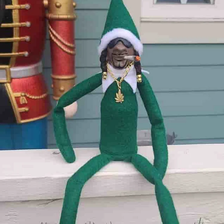 Christmas Gift Snoop On A Stoop Christmas Elf Doll