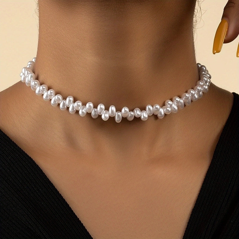 Elegant Pearl Arylic Necklace