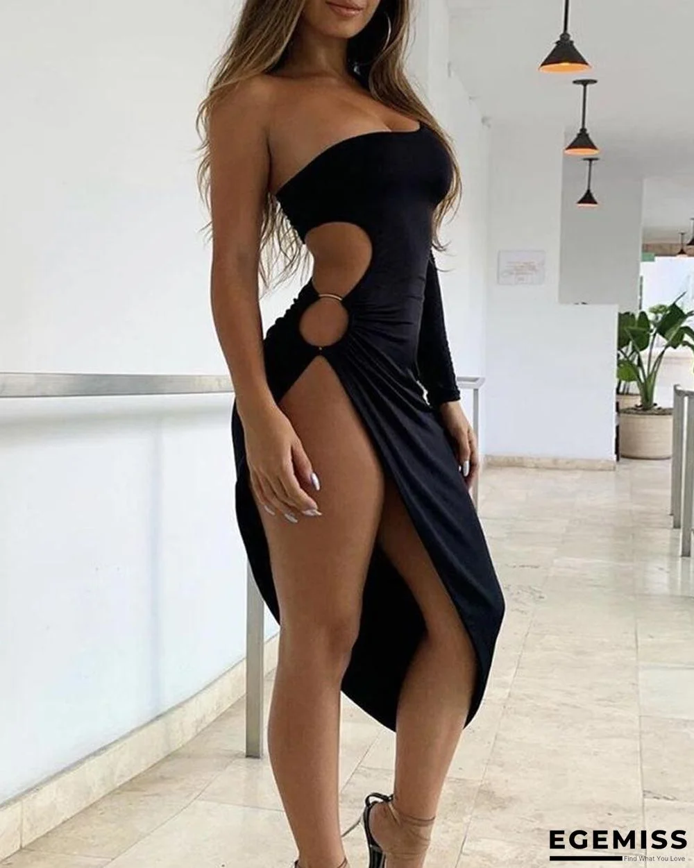 Solid One Shoulder Cut Out Dress Black Dresses | EGEMISS
