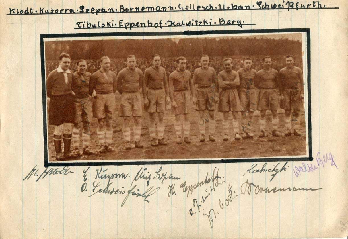 FC Schalke 04 Soccer Team 1938/1939 autographs, signed postcard Photo Poster painting