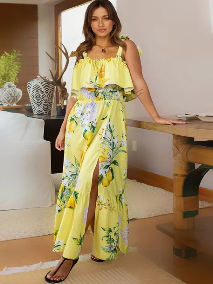 Slim-Fitting Dress with Ruffled Straps and Slits