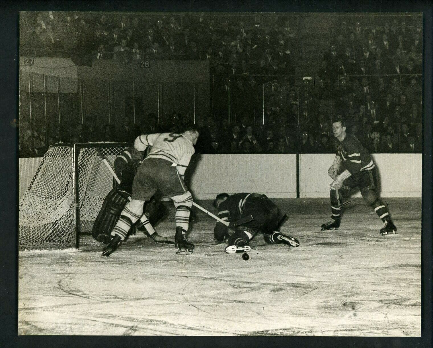 New York Rangers & Toronto Maple Leafs 1947 New York Times Type 1 Press Photo Poster painting