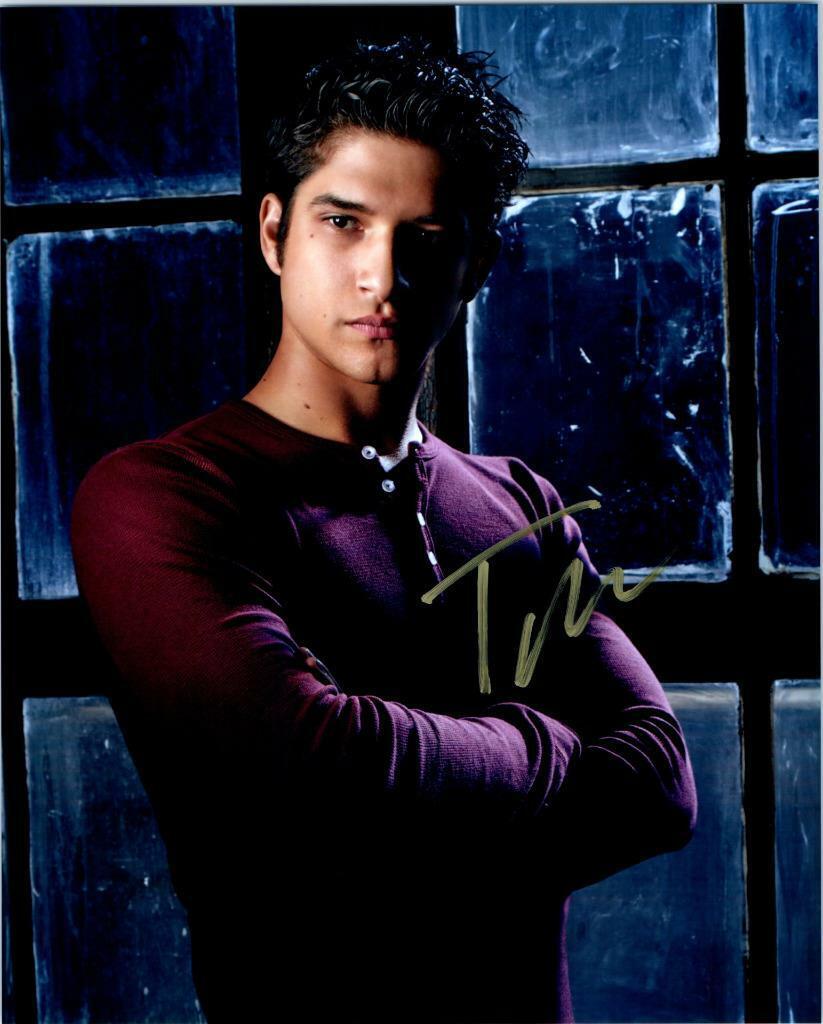 Tyler Posey autographed 8x10 Photo Poster painting signed Picture Very Nice and COA