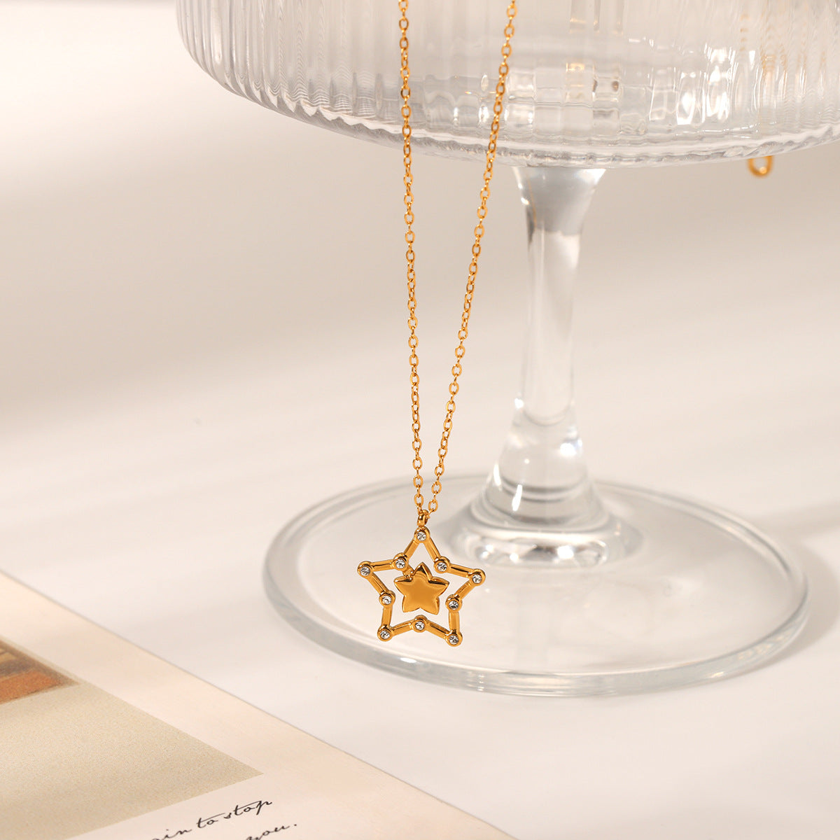 Stainless Steel Hollow Five-Pointed Star Diamond Pendant Necklace Female Titanium Steel Neck Chain Clavicle Chain