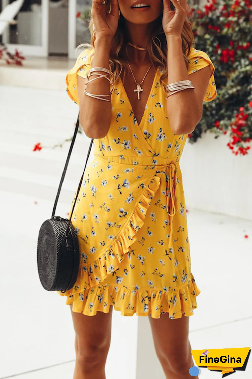 Street Print Frenulum V Neck Waist Skirt Dresses