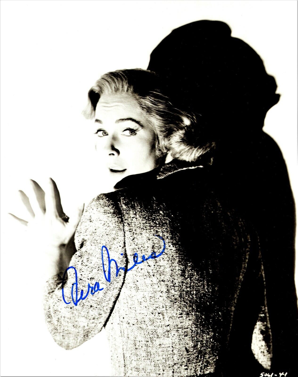 VERA MILES Signed Photo Poster painting - PSYCHO