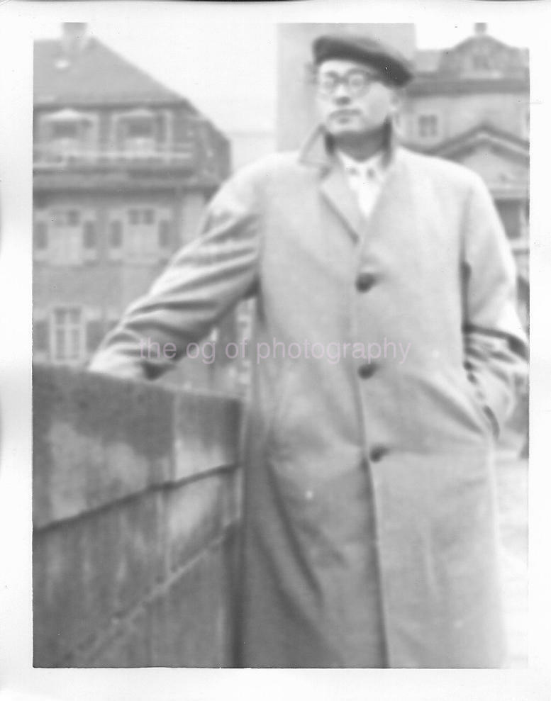 AN AMERICAN IN EUROPE Vintage FOUND Photo Poster painting bw 50's 60's Original Snapshot 07 29 X