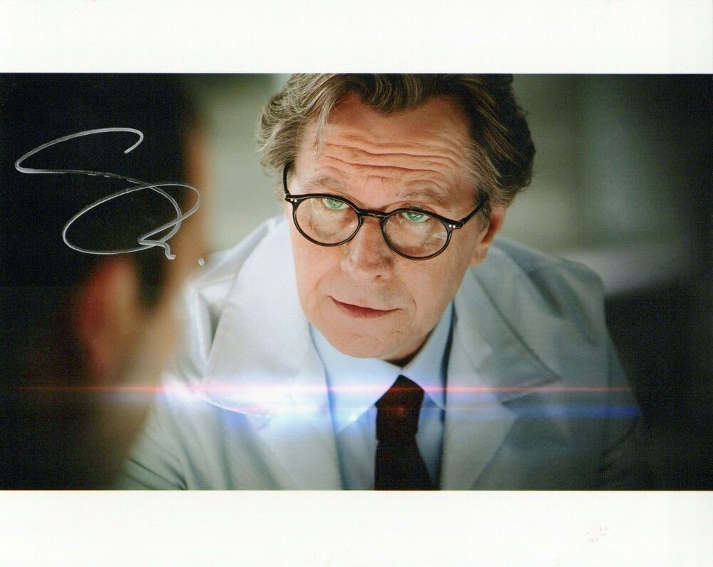 Gary Oldman Robocop autographed Photo Poster painting signed 8x10 #6 Dr. Dennett Norton