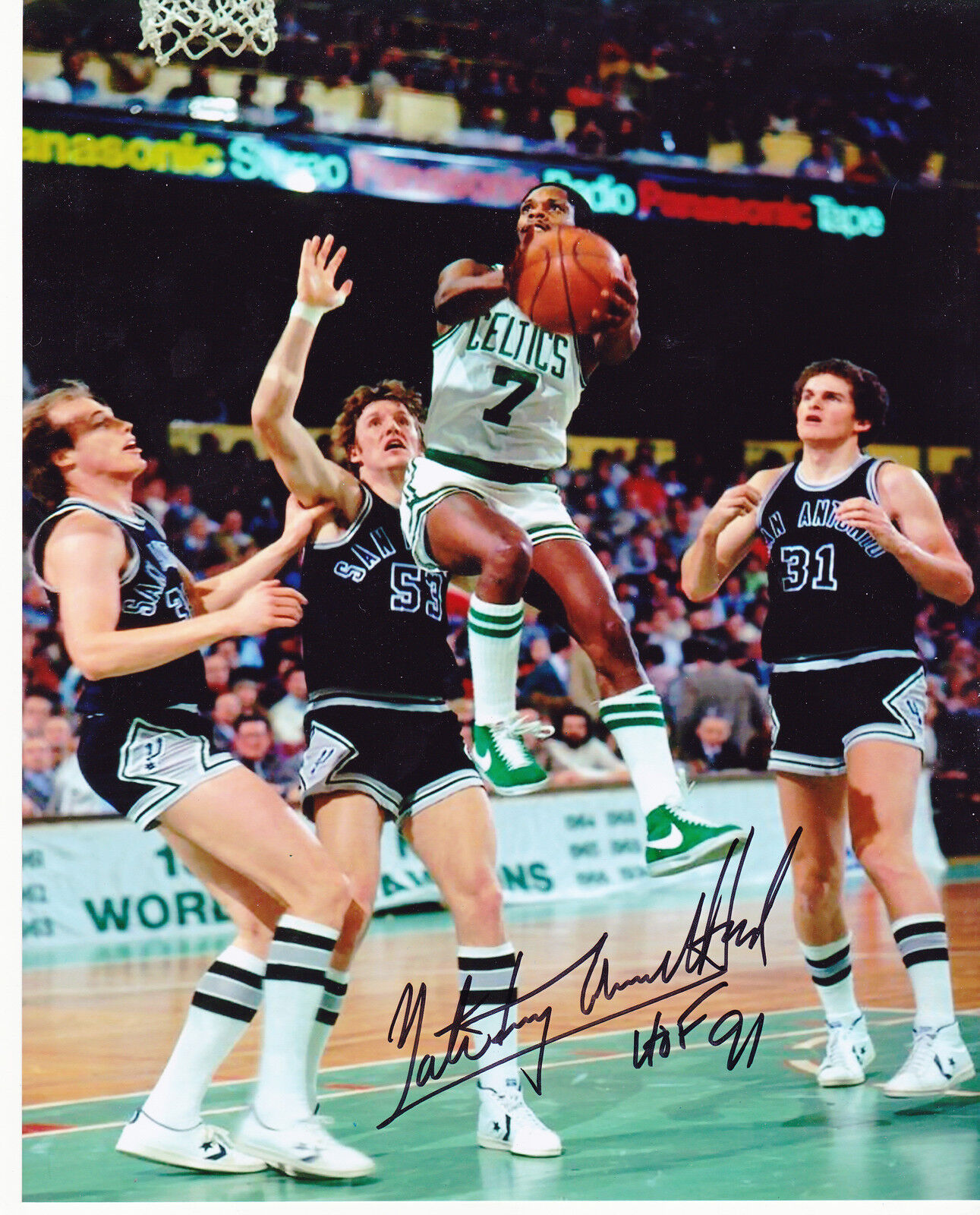 NATE ARCHIBALD BOSTON CELTICS HOF 91 ACTION SIGNED 8x10