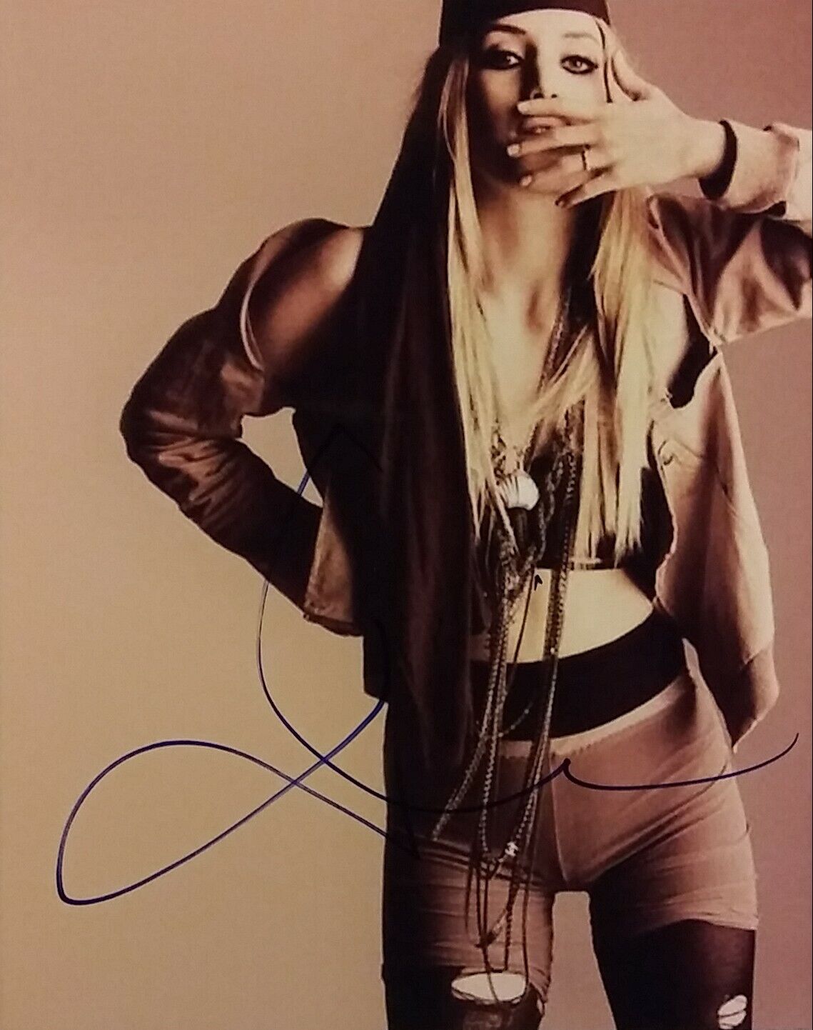 Lykkle li signed 8 x 10