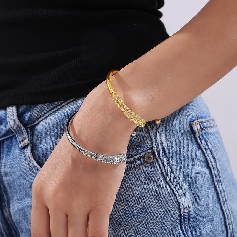 Minimalist Round 304 Stainless Steel Rhinestone 18K Gold Plated Rhinestones Bangle In Bulk