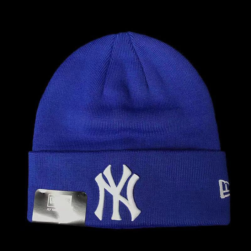NEW ERA NEW YORK YANKEES EMBROIDERED CUFFED KNIT HAT