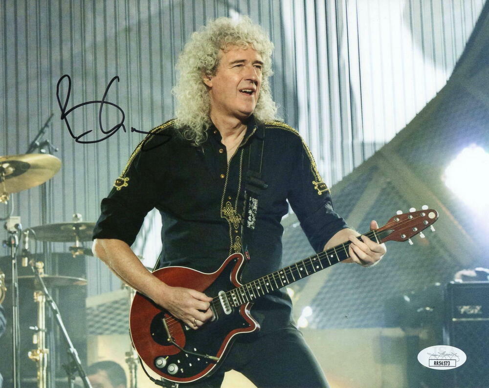 BRIAN MAY SIGNED AUTOGRAPH 8X10 Photo Poster painting - QUEEN GUITAR, A NIGHT AT THE OPERA JSA