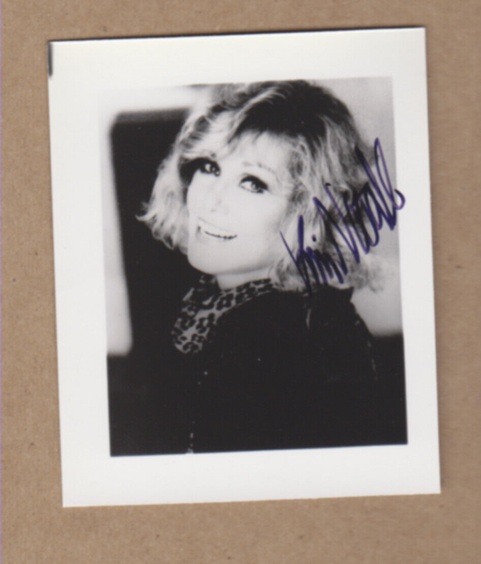 Kim Novak signed 2.5 x 3 inches black & white card sized Photo Poster painting-Vertigo