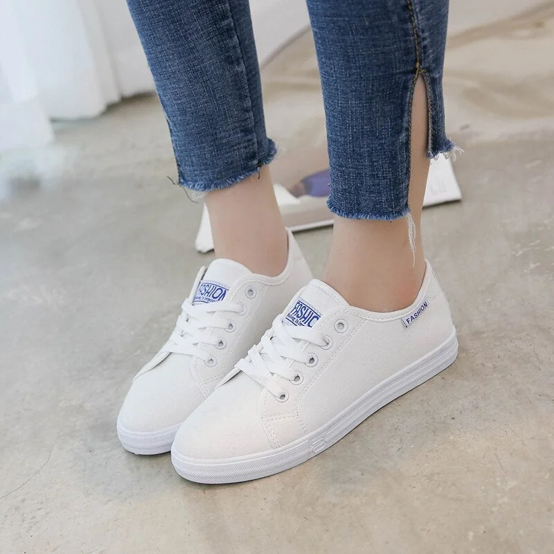 2018 High quality brand women flats shoes Fashion round head superstar footwear female designer black womens casual shoes