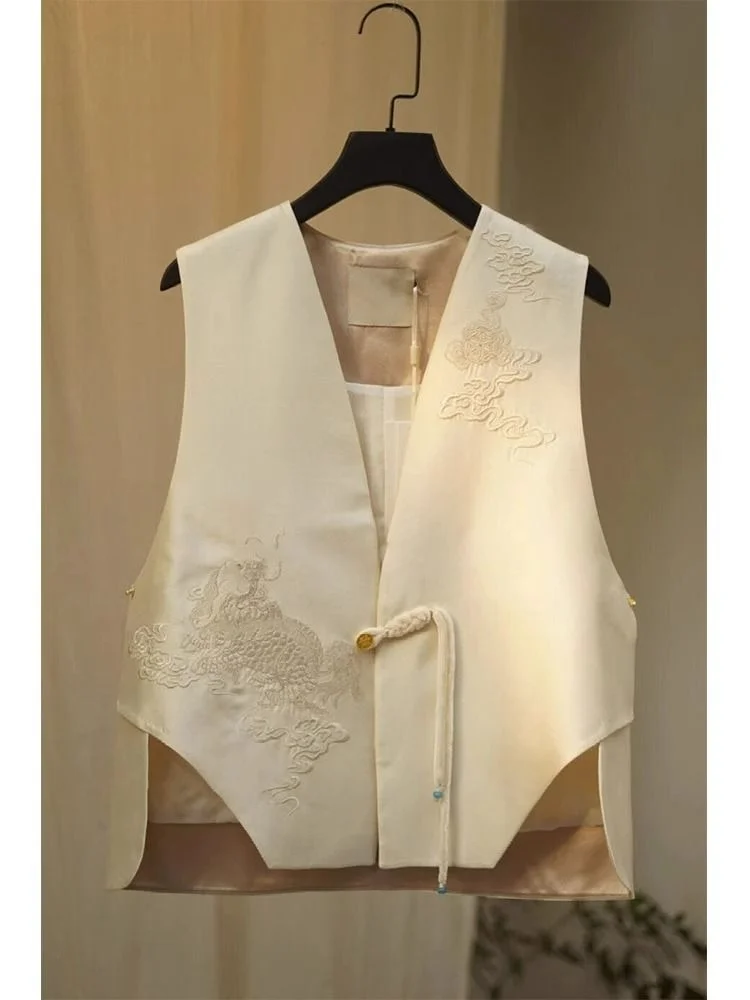 Ueong Small Man Has A Unique Foreign Style And A Chic Coat With A Super High Sense. The New Chinese Style White Waistcoat Is A Woman In Spring And Autumn.