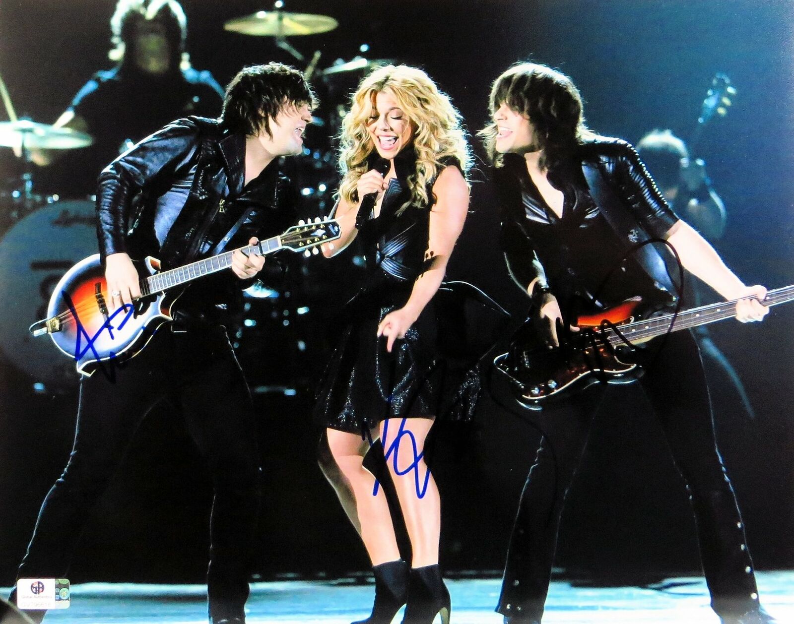 The Band Perry Triple Autographed 11X14 Photo Poster painting Kimberly Reid & Neil GV796616