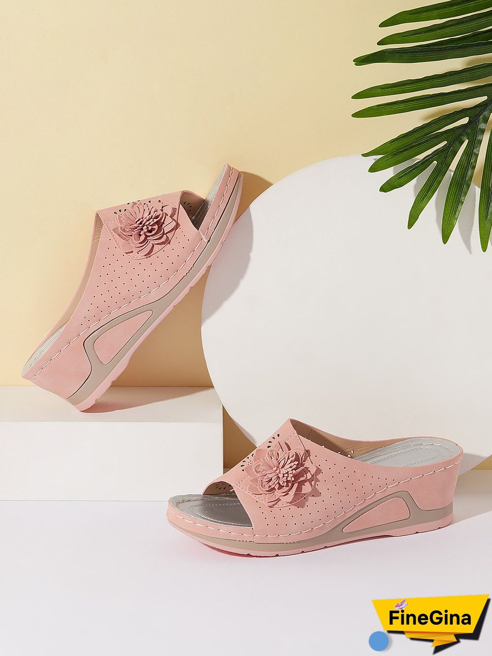 3D Floral Cutout Upper Vintage Bohemian Wedge Slippers