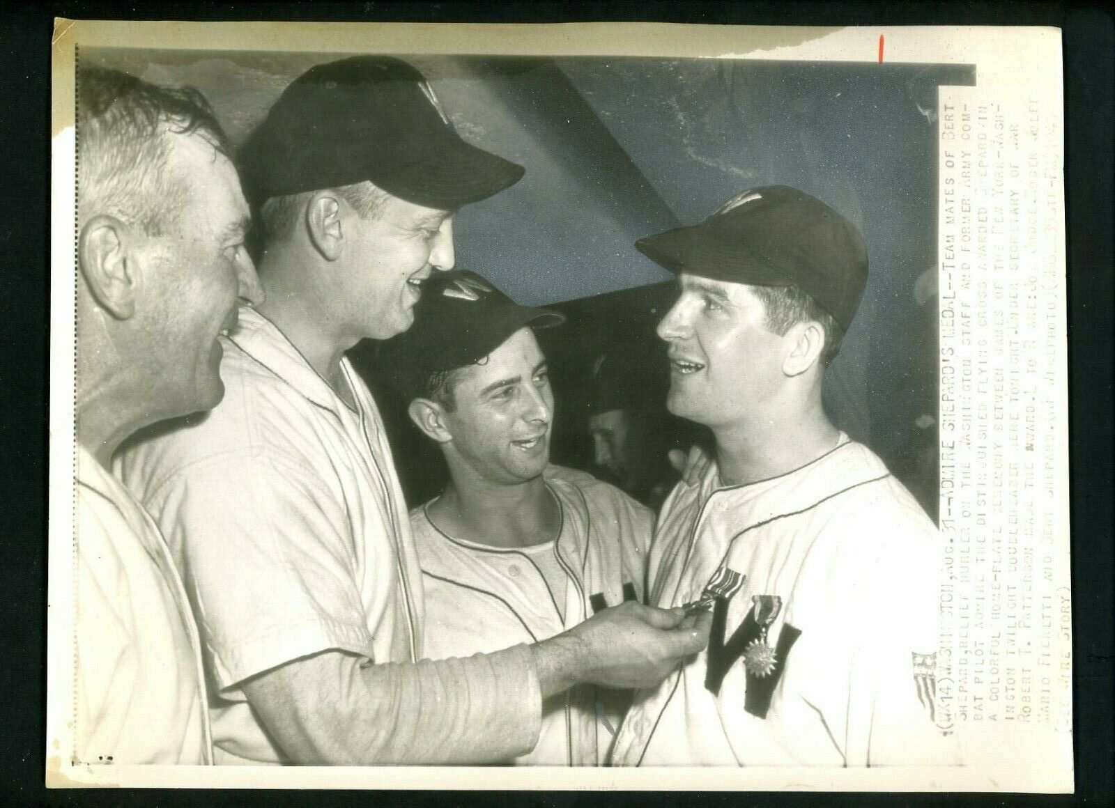 Bert Shepard Distinguished Flying Cross 1945 Press Photo Poster painting Washington Senators