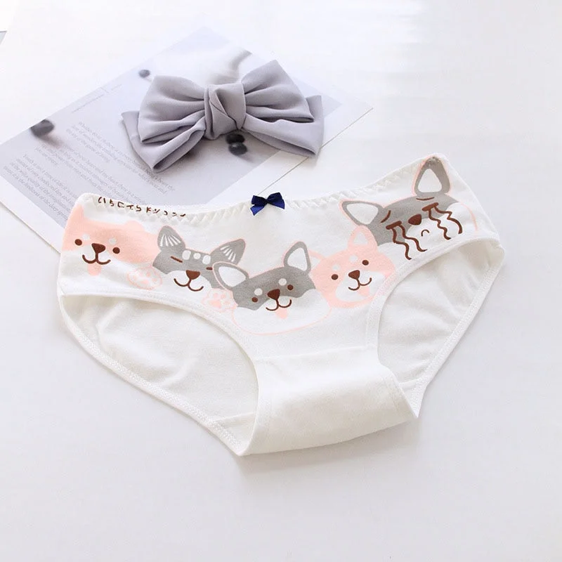 Women's Cartoon Underwear Panties Cotton Underpants Mid Waist Seamless Female Briefs Little Fresh Girl's Underwear Briefs