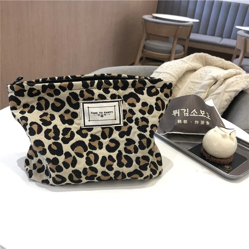 Large Women Leopard Cosmetic Bag Canvas Waterproof Zipper Make Up Bag Travel Washing Makeup Organizer